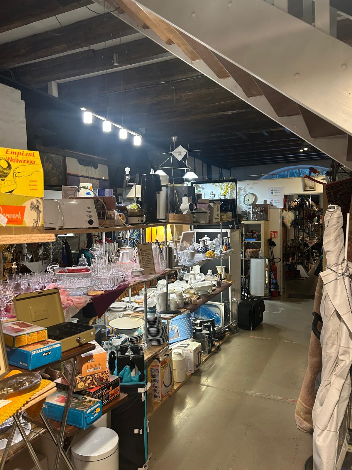 Blick durch den Laden